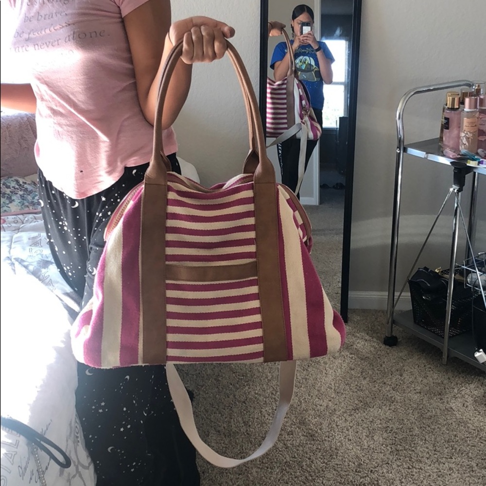 Purse - Picture 3 of 3